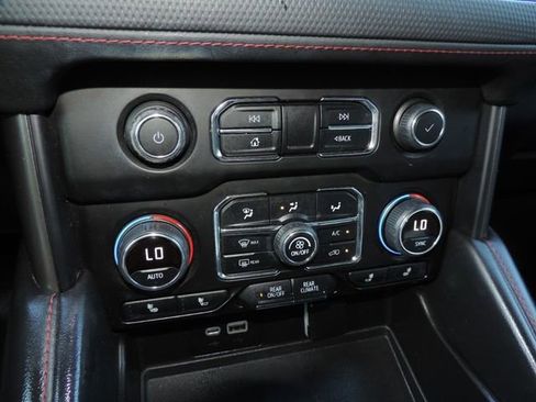 Certified 2022 Chevrolet Suburban RST w/ Luxury Package image 28