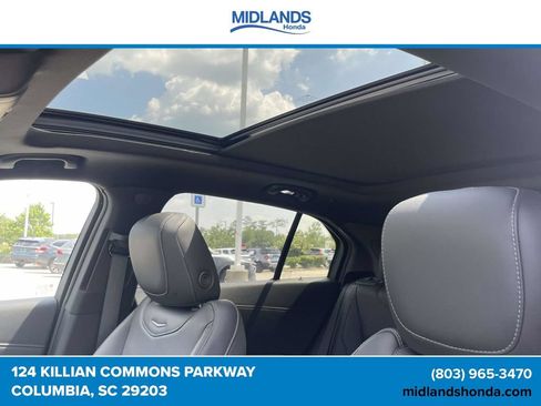 Used 2023 Cadillac XT4 Premium Luxury w/ Cold Weather Package AWD/4WD image 15