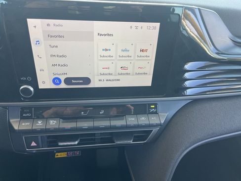 Used 2025 Toyota Camry LE image 16