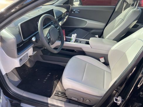 Used 2025 Hyundai Ioniq 6 Limited image 5