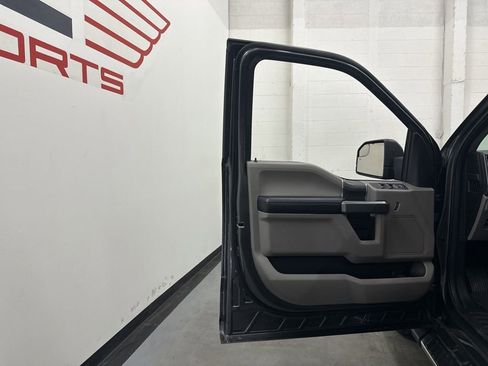 Used 2018 Ford F150 XLT w/ Equipment Group 302A Luxury RWD image 36
