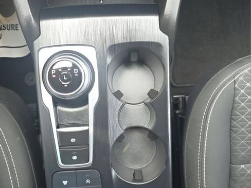 Used 2025 Ford Escape Active AWD/4WD image 17