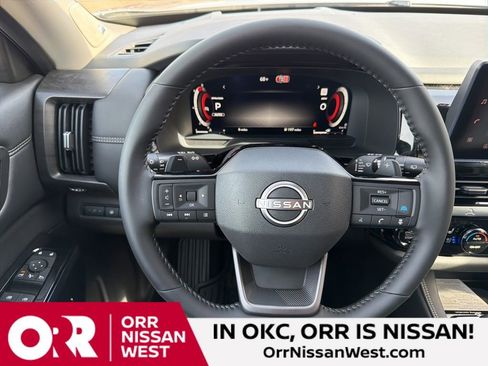 New 2026 Nissan Pathfinder Platinum image 23