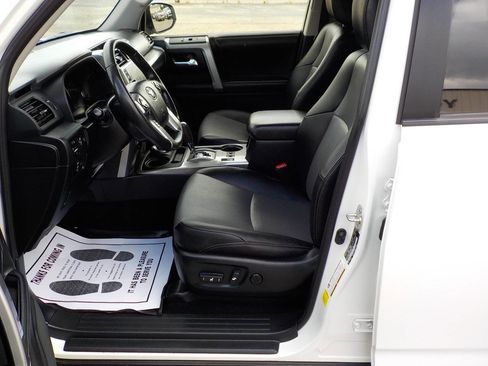 Used 2023 Toyota 4Runner SR5 Premium w/ Moonroof Package AWD/4WD image 10