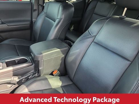 Used 2023 Toyota Tacoma TRD Off-Road w/ TRD Premium Off Road Package image 17