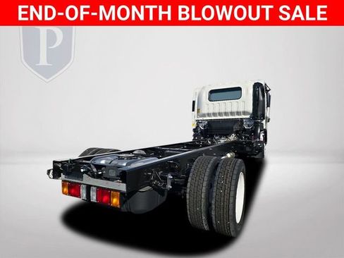 New 2025 Chevrolet Low Cab Forward image 7