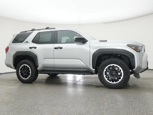 New 2025 Toyota 4Runner TRD Off-Road AWD/4WD image 31