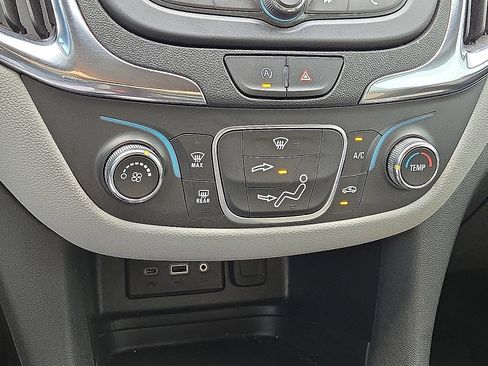 Used 2024 Chevrolet Equinox LS w/ LS Convenience Package AWD/4WD image 29