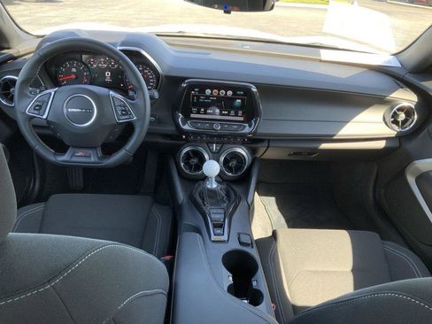 Used 2018 Chevrolet Camaro SS image 44