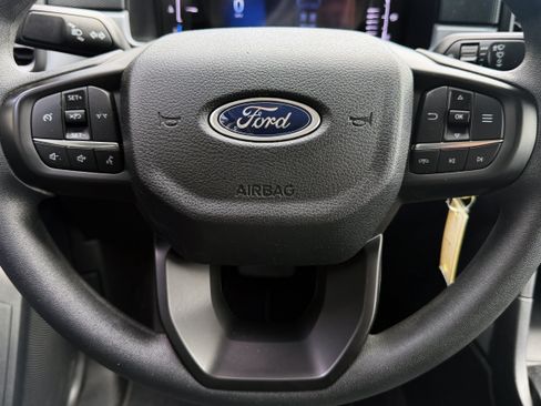 Used 2024 Ford Ranger XL RWD image 14