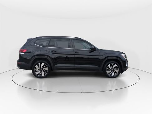 Used 2024 Volkswagen Atlas SE FWD image 9