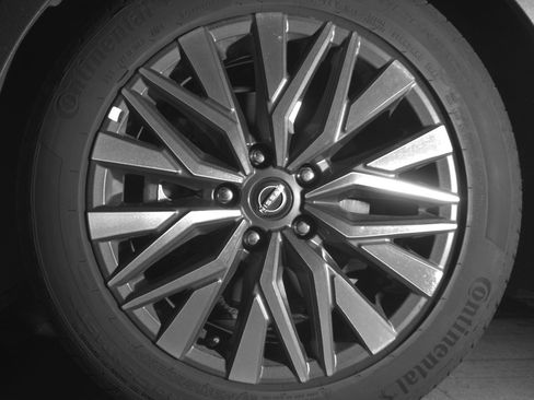 Used 2025 Nissan Altima 2.5 SV image 12