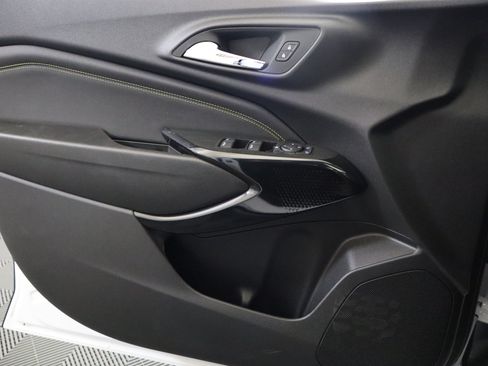 New 2026 Chevrolet Trax LT w/ Driver Confidence Package FWD image 33