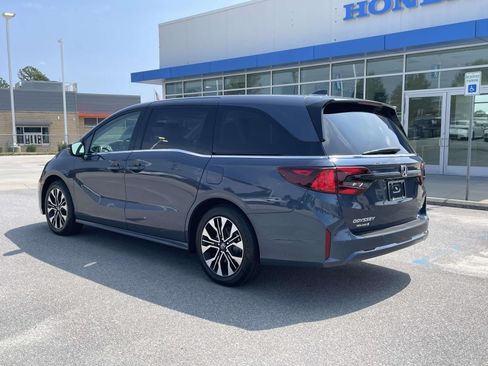 Used 2026 Honda Odyssey Elite image 4