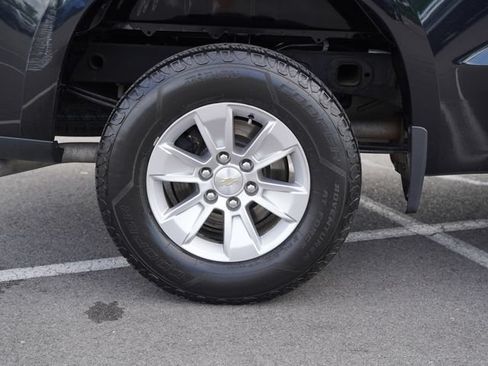 Used 2020 Chevrolet Silverado 1500 LT AWD/4WD image 38