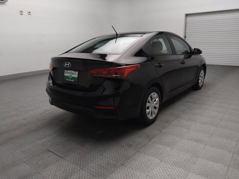 Used 2019 Hyundai Accent SE FWD image 9