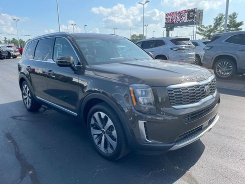 Used 2021 Kia Telluride EX w/ EX Premium Package FWD image 7
