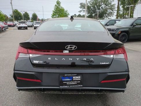 New 2026 Hyundai Elantra Limited FWD image 6