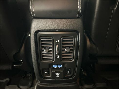 Used 2024 Dodge Durango SRT image 31