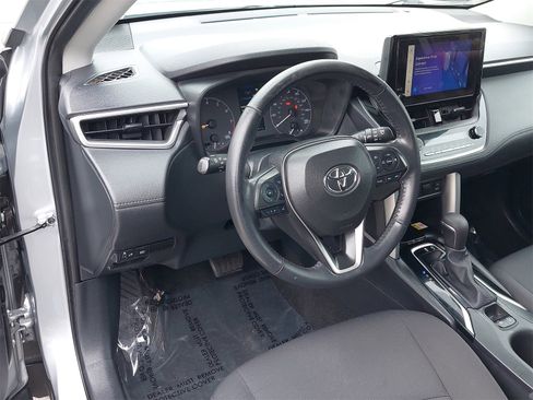 Used 2023 Toyota Corolla Cross LE image 15