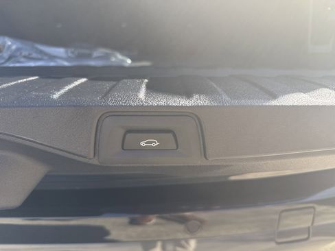 New 2026 BMW X5 xDrive40i w/ Executive Package image 26