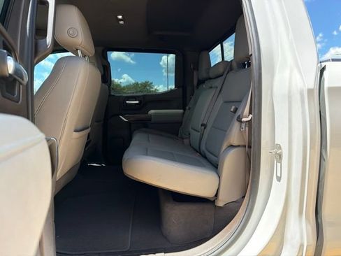 Used 2021 GMC Sierra 1500 SLT AWD/4WD image 16