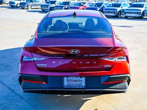 New 2026 Hyundai Elantra Blue image 4