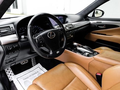 Used 2014 Lexus LS 460 AWD w/ F Sport Package image 3