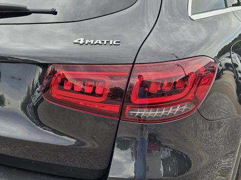 Used 2021 Mercedes-Benz GLC 300 4MATIC image 19
