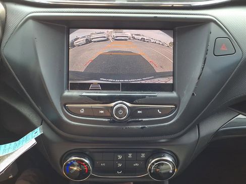 Used 2021 Chevrolet TrailBlazer LS image 15
