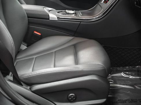 Used 2020 Mercedes-Benz C 300 Sedan image 23