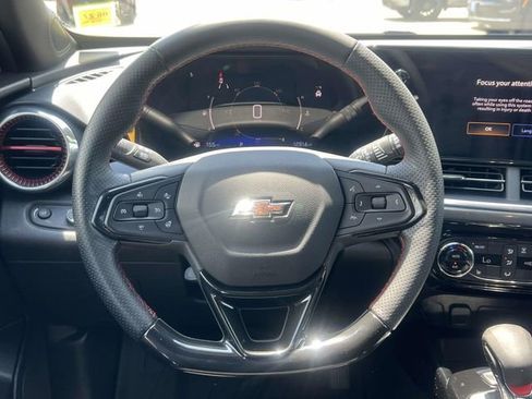 Used 2024 Chevrolet Trax RS w/ Driver Confidence Package FWD image 15