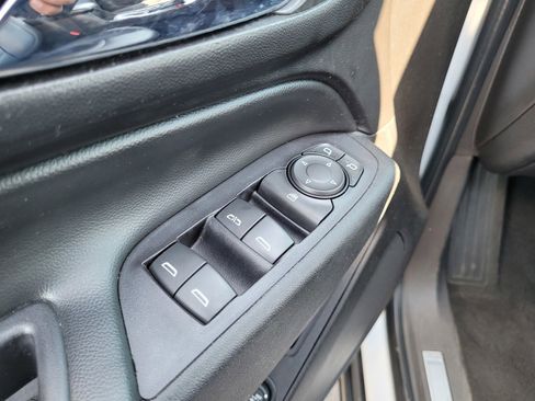 Used 2018 Chevrolet Equinox Premier AWD/4WD image 26