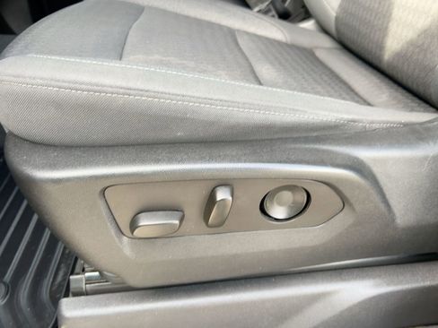 Certified 2022 Chevrolet Silverado 1500 Custom image 13