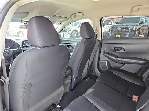 Used 2025 Nissan Sentra S image 9