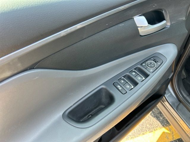 Used 2023 Hyundai Santa Fe SEL FWD image 28