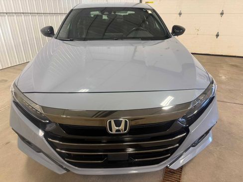 Used 2022 Honda Accord Sport image 3