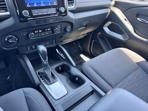 Used 2023 Nissan Frontier SV w/ SV Convenience Package AWD/4WD image 30