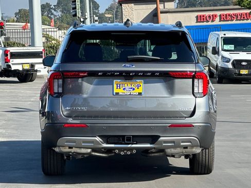 New 2026 Ford Explorer Active w/ Active Comfort Package AWD/4WD image 5