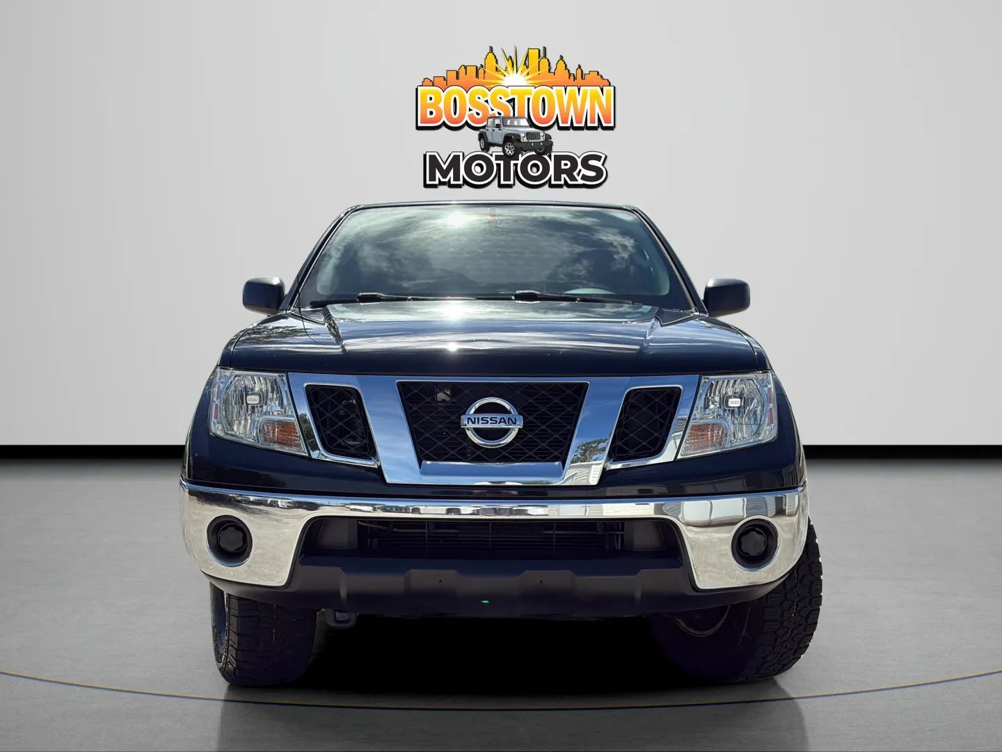 Used 2010 Nissan Frontier SE w/ SE Value Truck Pkg AWD/4WD image 12