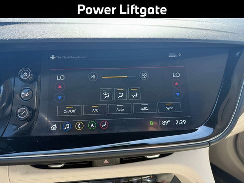 Used 2022 Buick Envision Avenir w/ Technology Package II image 17