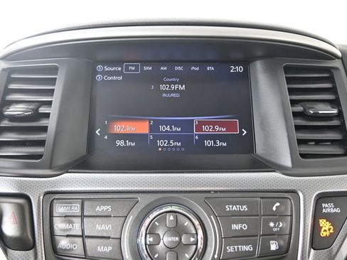 Used 2020 Nissan Pathfinder SL image 30