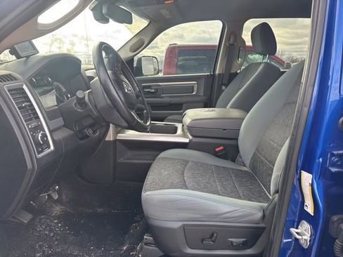 Used 2018 RAM 2500 SLT w/ Luxury Group image 4