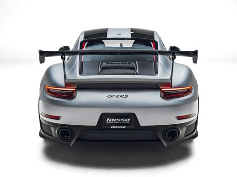 Used 2018 Porsche 911 GT2 RS RWD image 6