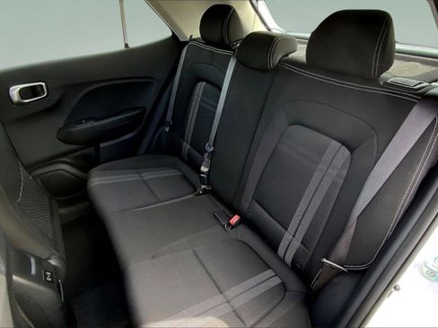 New 2025 Hyundai Venue SEL image 14