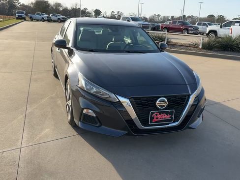 Used 2022 Nissan Altima 2.5 SV image 4