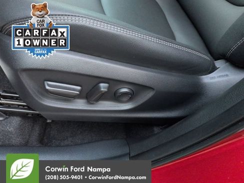 Used 2025 Toyota Corolla Cross XLE AWD/4WD image 12
