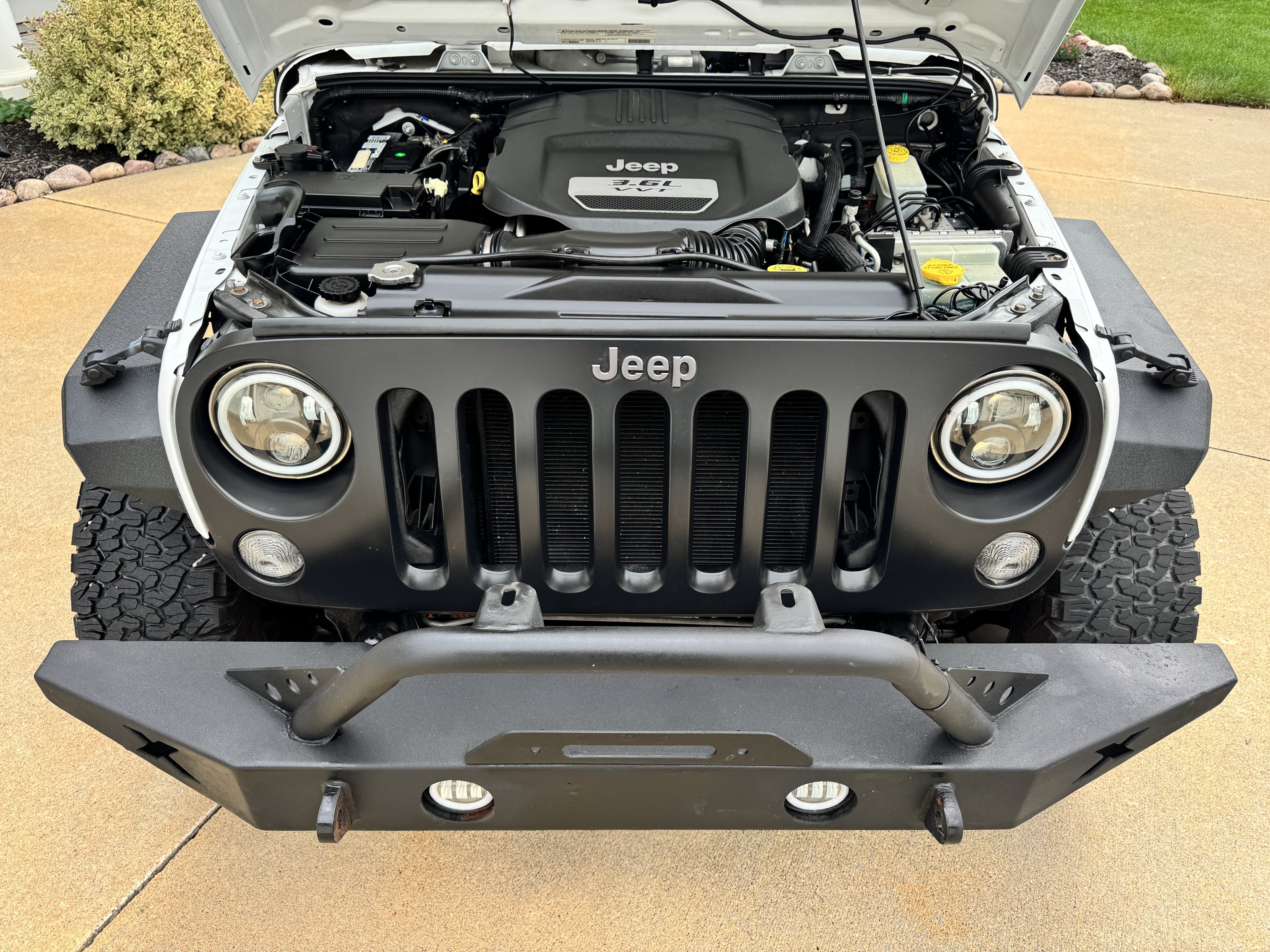 Used 2012 Jeep Wrangler Unlimited Sport AWD/4WD image 22