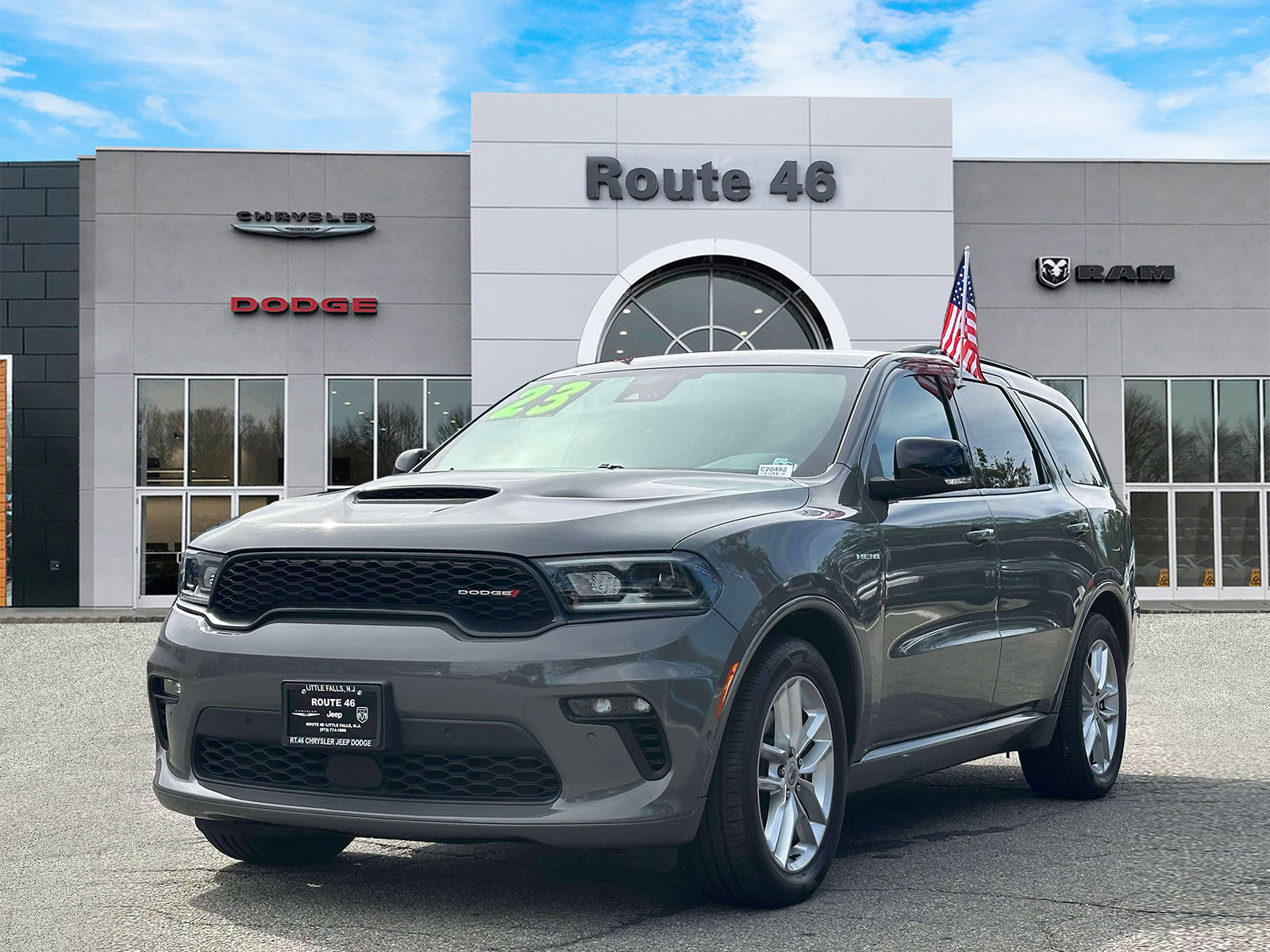 Used 2023 Dodge Durango R/T AWD/4WD image 2