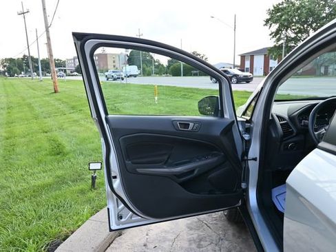 Used 2020 Ford EcoSport SE w/ SE Convenience Package AWD/4WD image 25